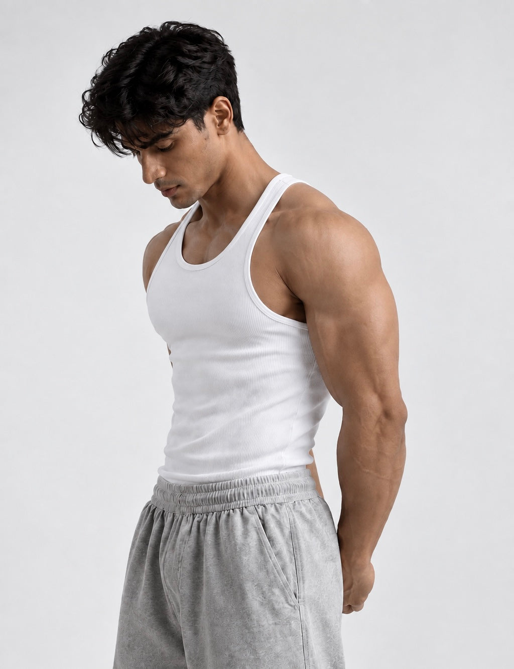 WHITE RIBBED VEST